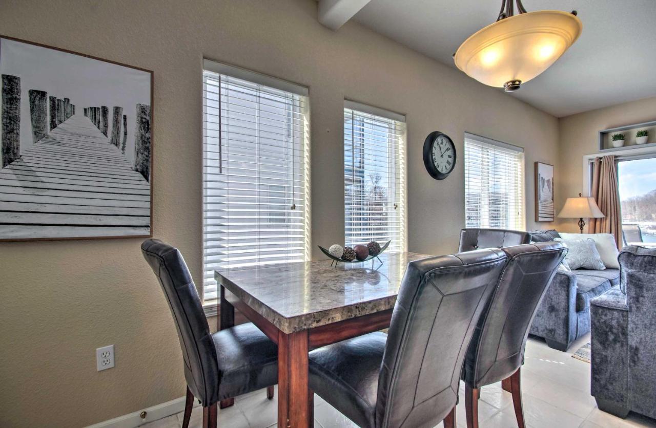 Lakefront Ozark Condo With Views And Boat Slip! Lake Ozark Eksteriør billede